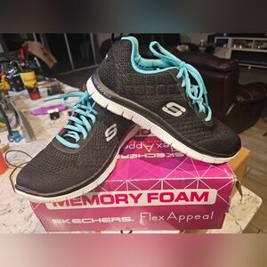 Skechers Women's Black and Teal Flex Appeal Sneakers Size 6.5